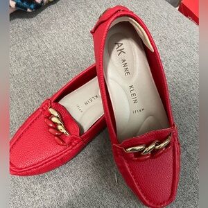 Anne Klein Iflex in red! Perfect for the holidays and comfortable.